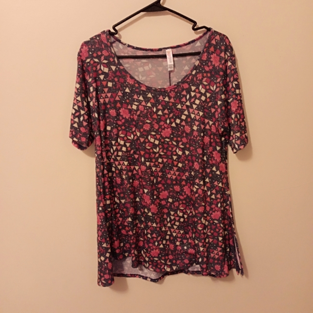 LuLaRoe Tribal Style Print Size med